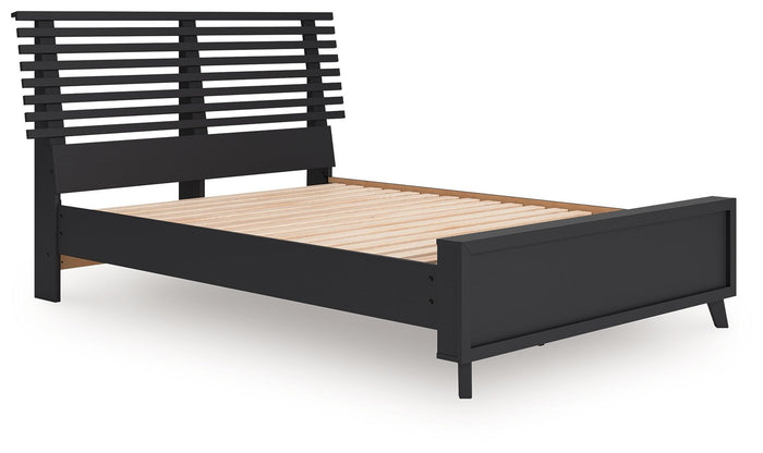 Danziar - Slat Panel Bed image 2