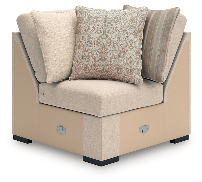 LadyMae - 3 Piece Sectional image 6