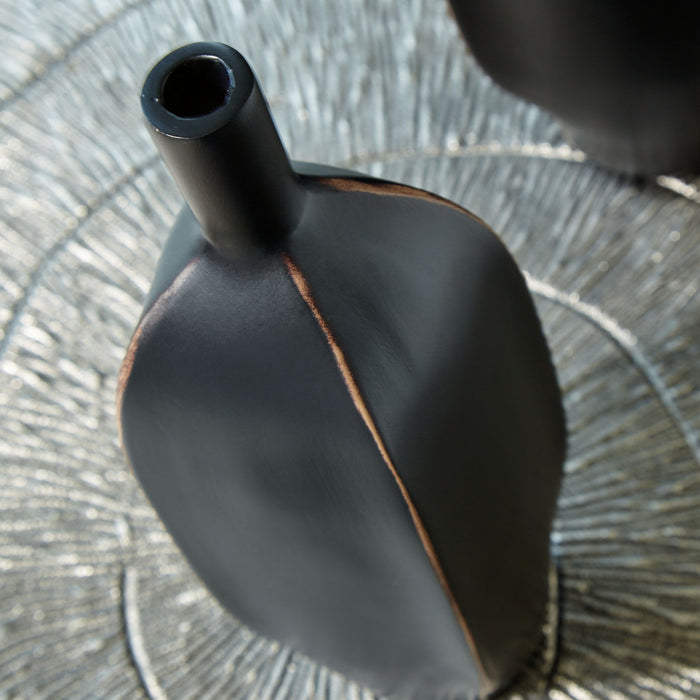 Rhaveney - Vase - Small image 2