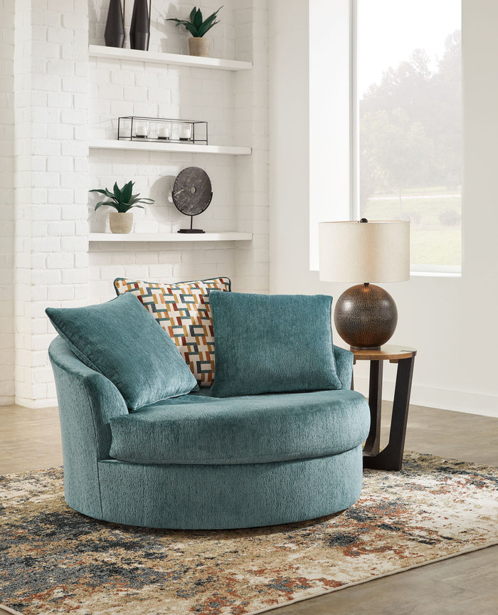 Laylabrook - Oversized Swivel Accent Chair image 3