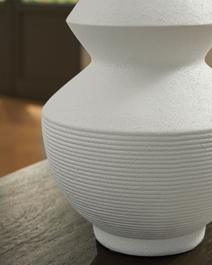 Naveen - Vase image 5