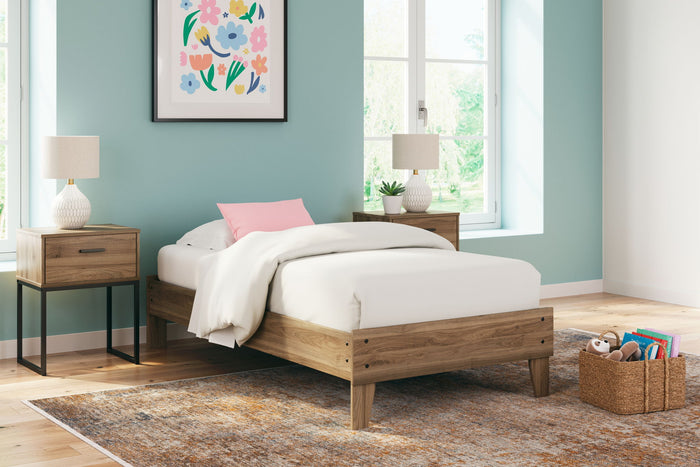 Deanlow - Platform Bed image 3