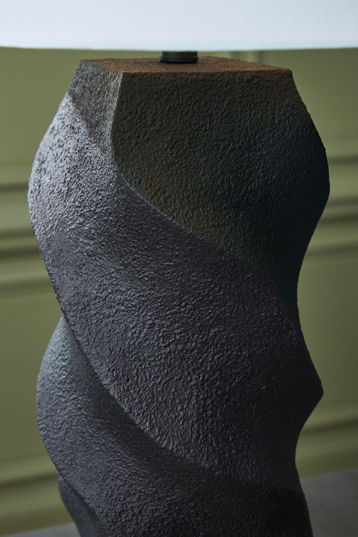 Amillion - Poly Table Lamp - Black image 4