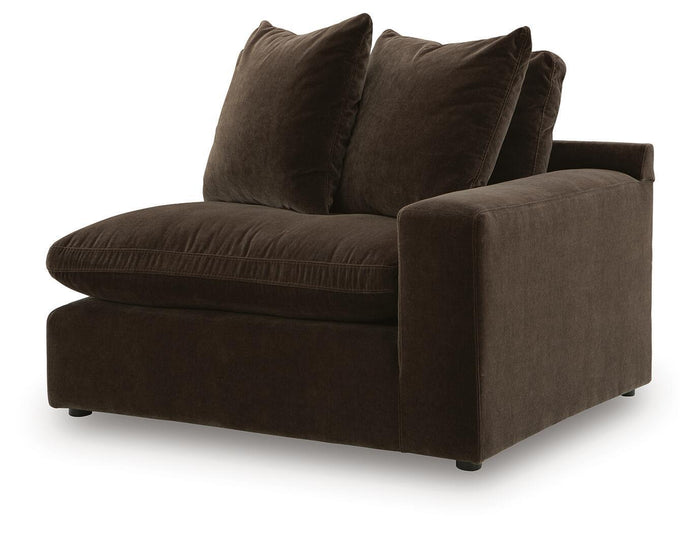 Maxton Heights - 2 Piece Sectional image 6
