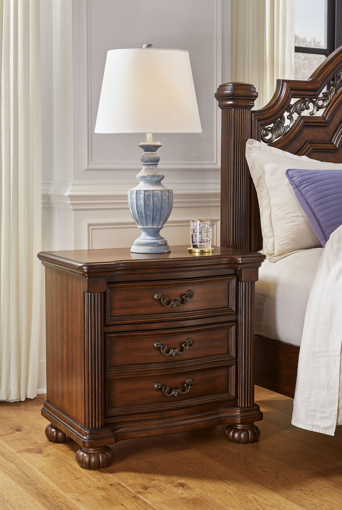Lavinton - Three Drawer Night Stand - Brown image 4
