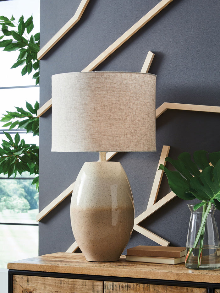 Linas - Metal Table Lamp - Cream / Beige image 4
