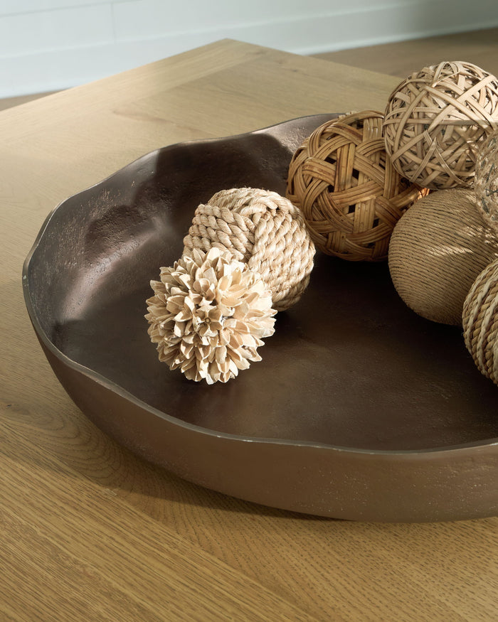 Wallmen - Tray - Champagne Gold Finish image 4