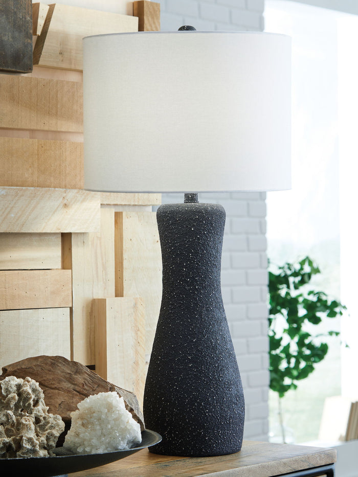 Maykins - Metal Table Lamp - Black image 4