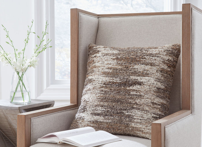 Nealton - Pillow image 4