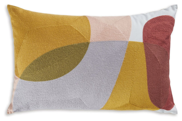 Varness - Pillow image 1