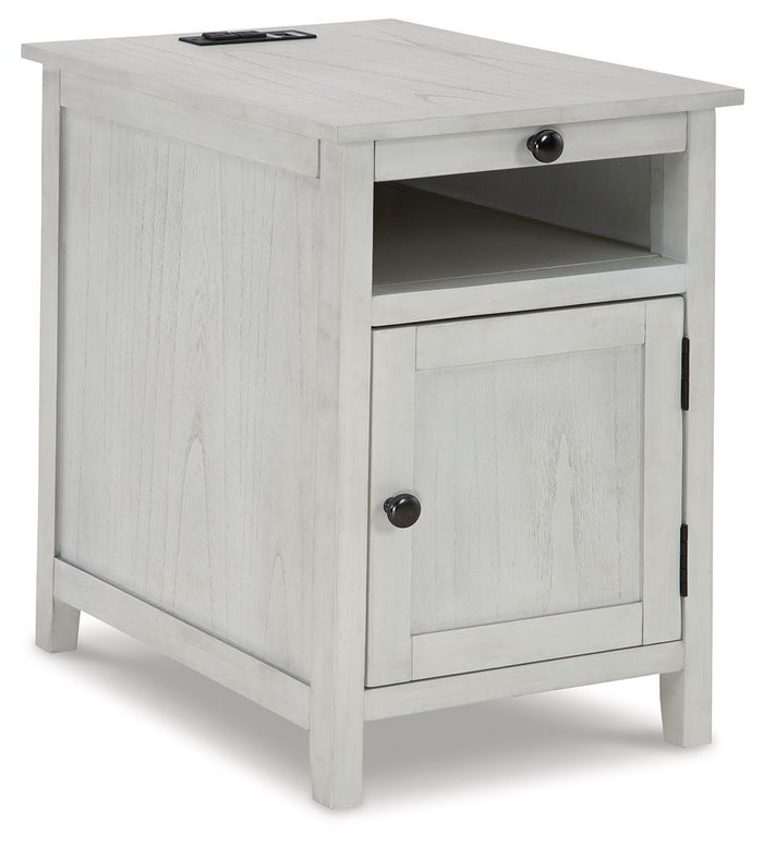 Treytown - Chair Side End Table image 4
