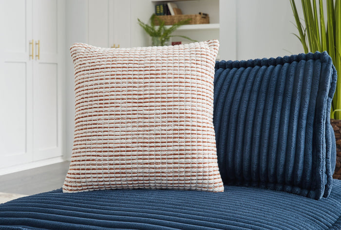 Nashlin - Pillow image 2