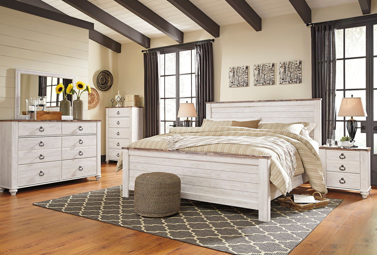 Beige / 6 Pc. Bed, Dresser, Mirror, Chest / California King