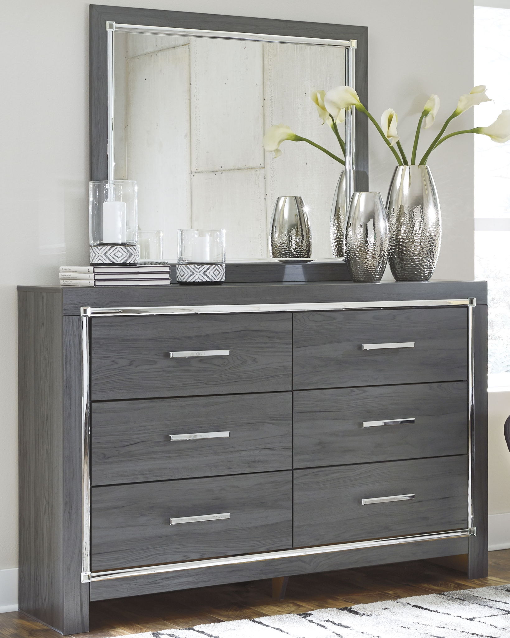 Gray / Dresser & Mirror