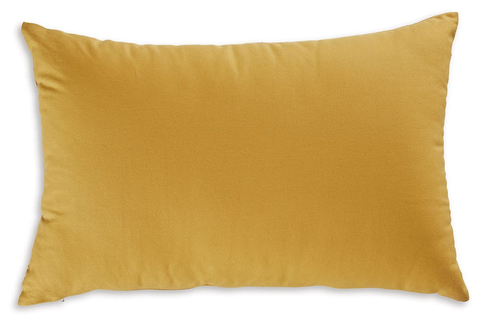 Varness - Pillow image 4