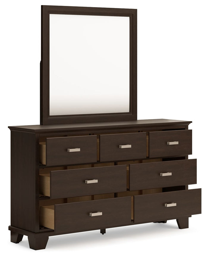 Covetown - Panel Bedroom Set image 3
