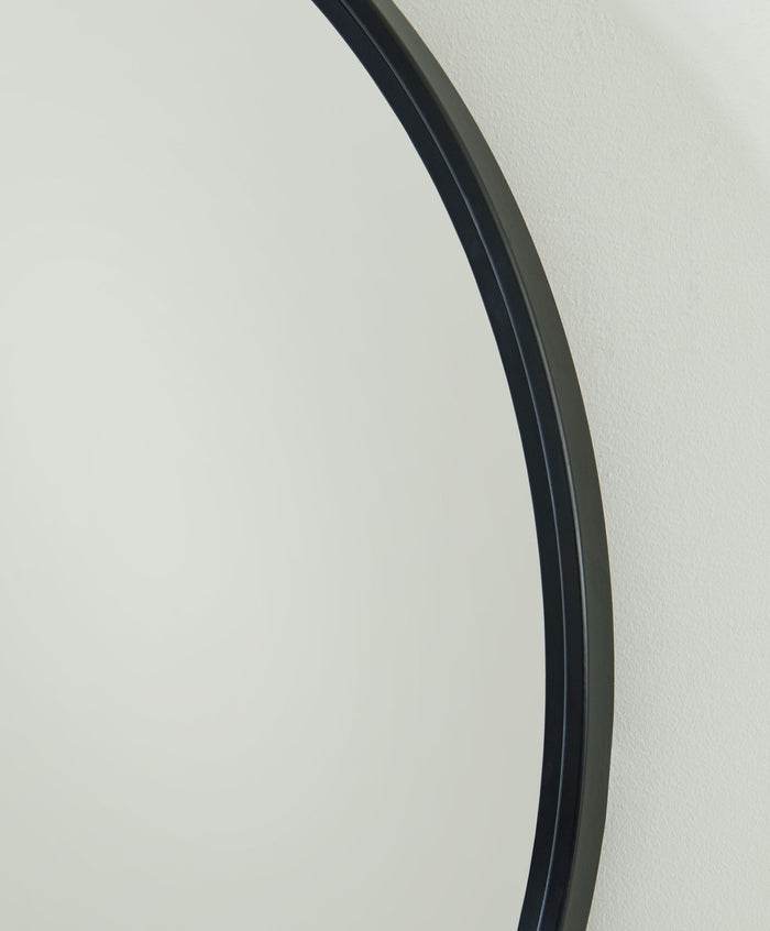 Brocky - Accent Mirror image 4