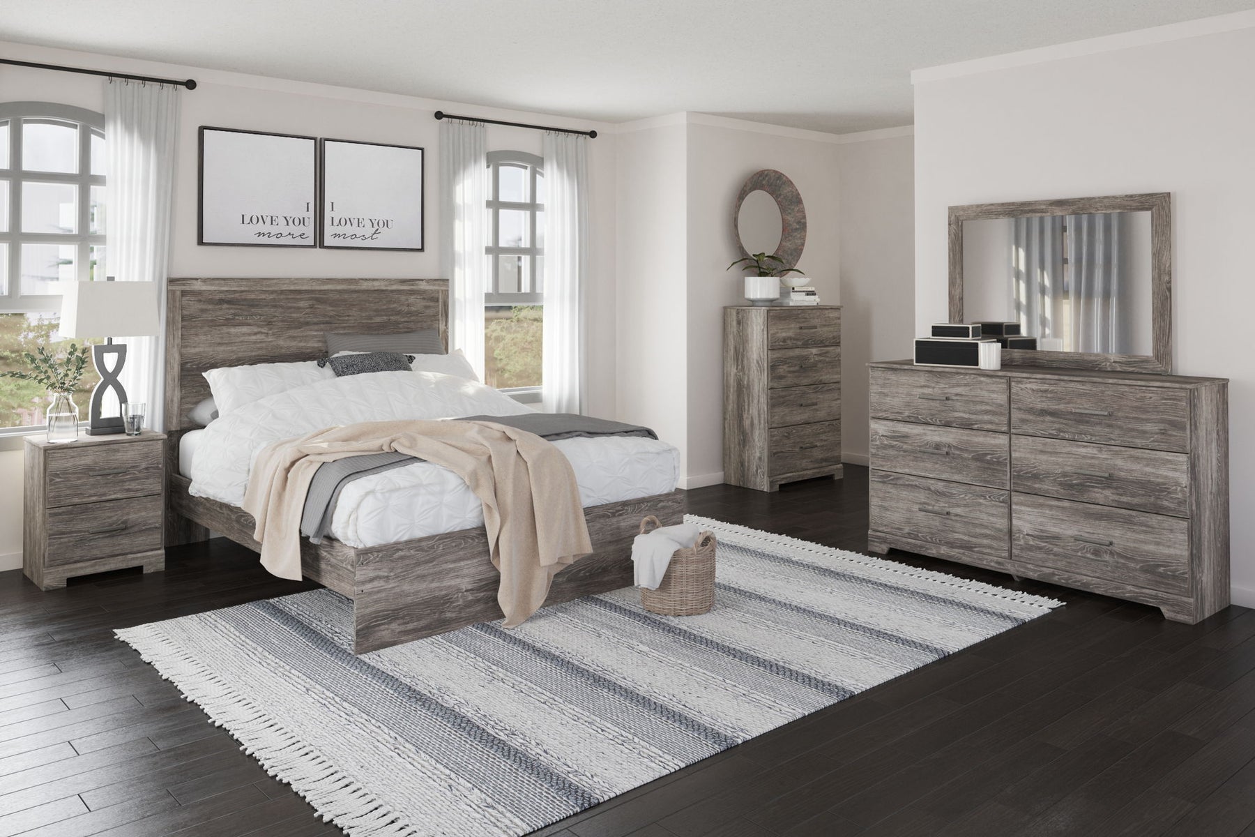 Gray / 5 Pc. Bed, Dresser, Mirror, Chest / Queen