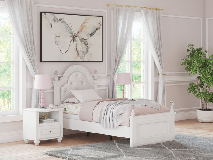 Kozlani - Upholstered Panel Bed image 4