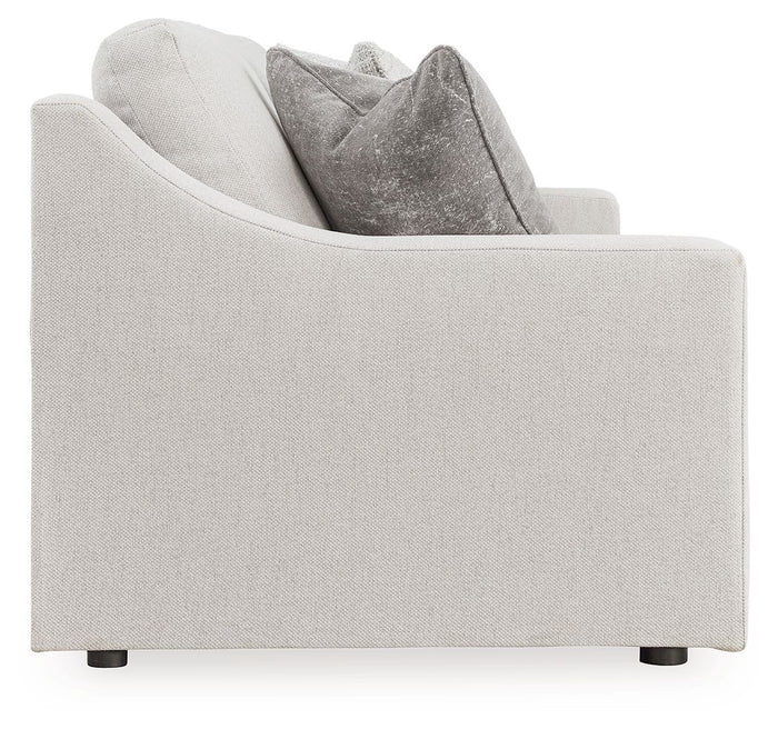 Maitelynn - Sofa - Chalk image 3