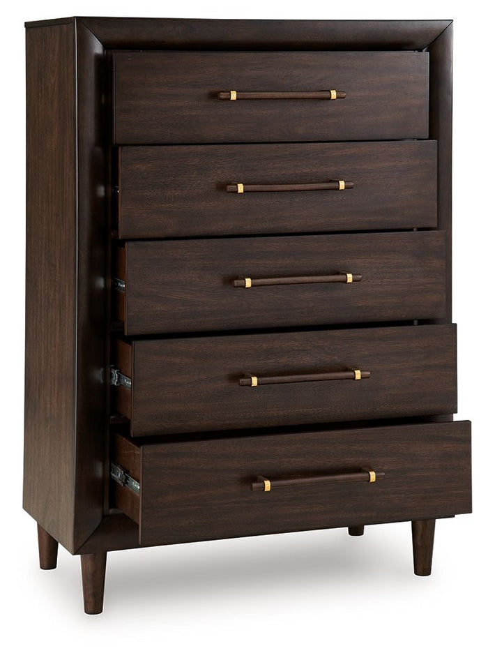 Dantenton - Five Drawer Chest - Merlot image 4