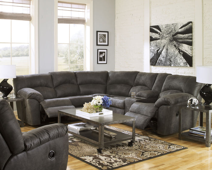 Tambo - Reclining Sectional image 3