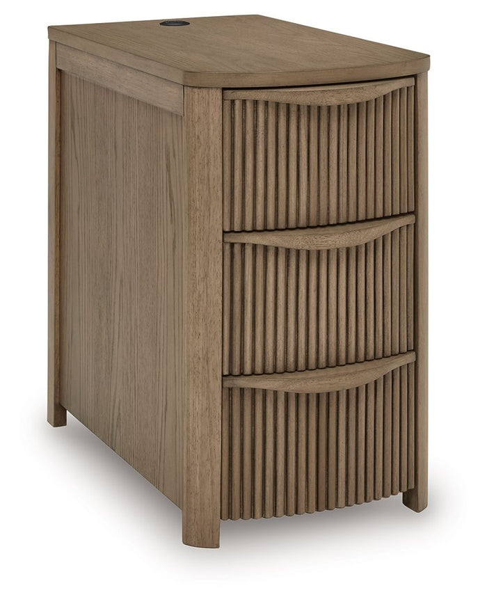Camdill - Chair Side End Table image 3
