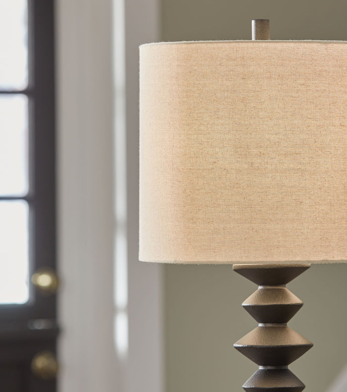 Luanndon - Poly Buffet Lamp - Black image 4