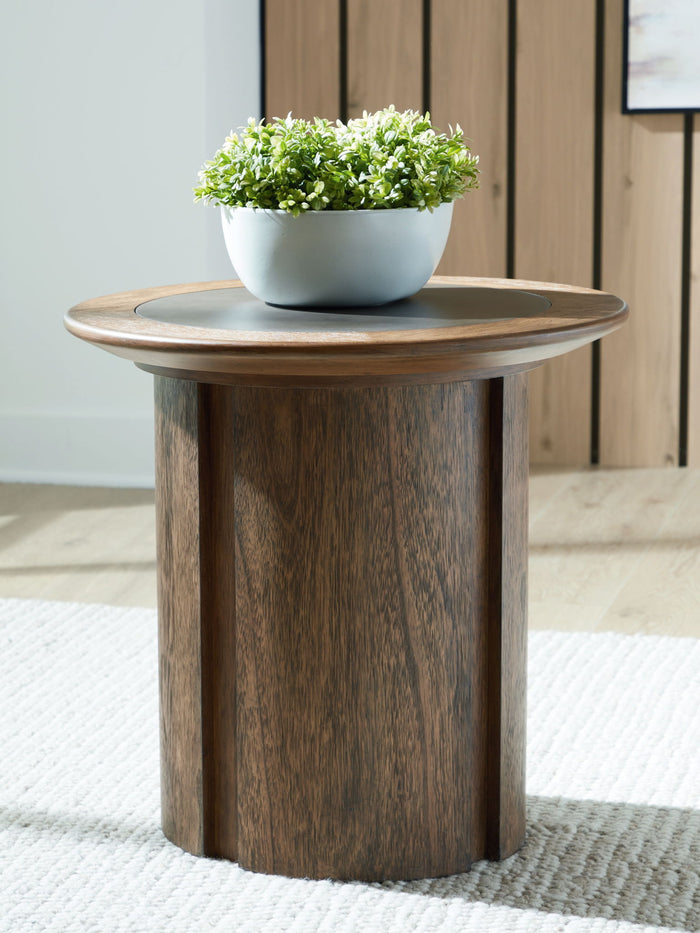 Dontayne - Round Table image 8