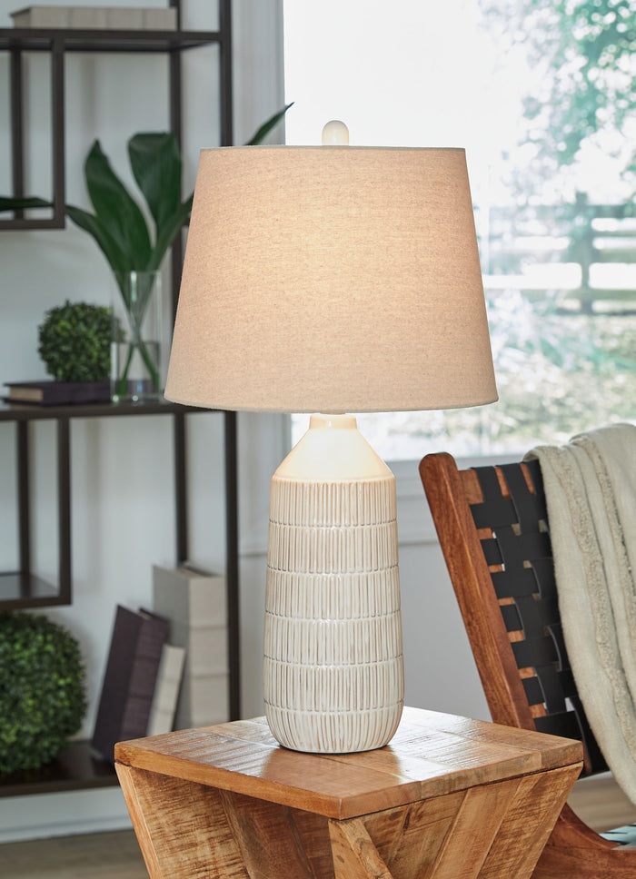 Willport - Ceramic Table Lamp (Set of 2) - Off White image 4