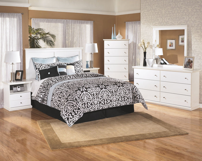 Bostwick Shoals - Five Drawer Chest - White image 4