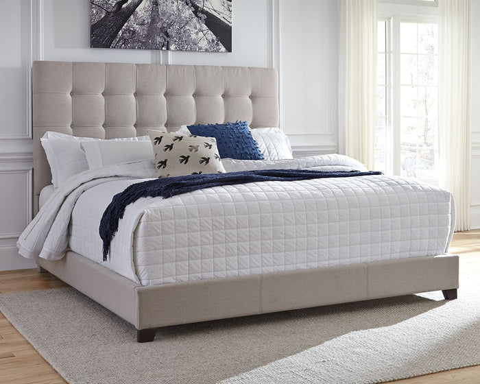 Dolante - Upholstered Bed image 4